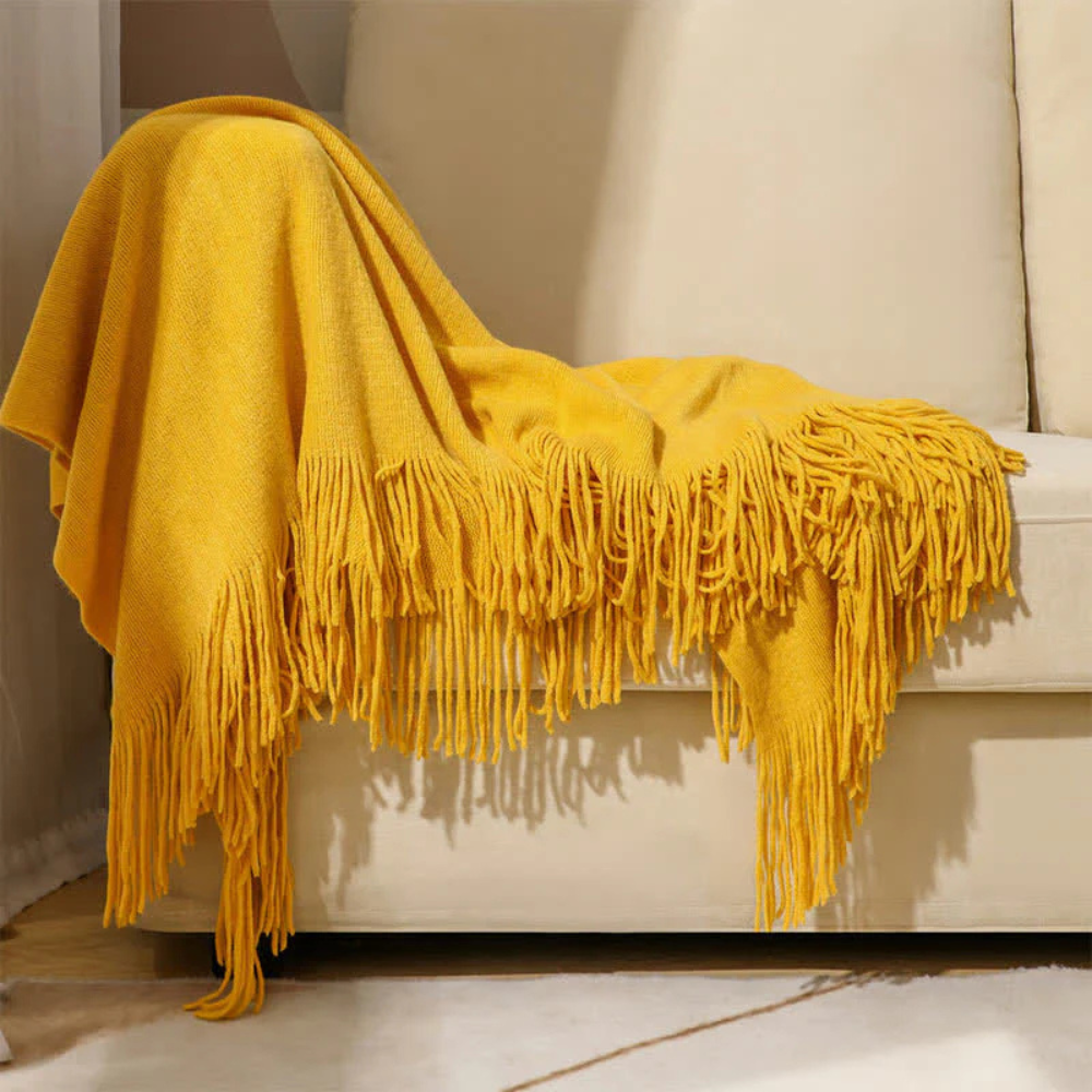 Chunky Knit Throw Blanket With Tassel Edges