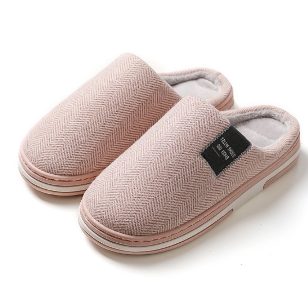 Ponadczasowe kapcie unisex wygodne przez cały dzień
