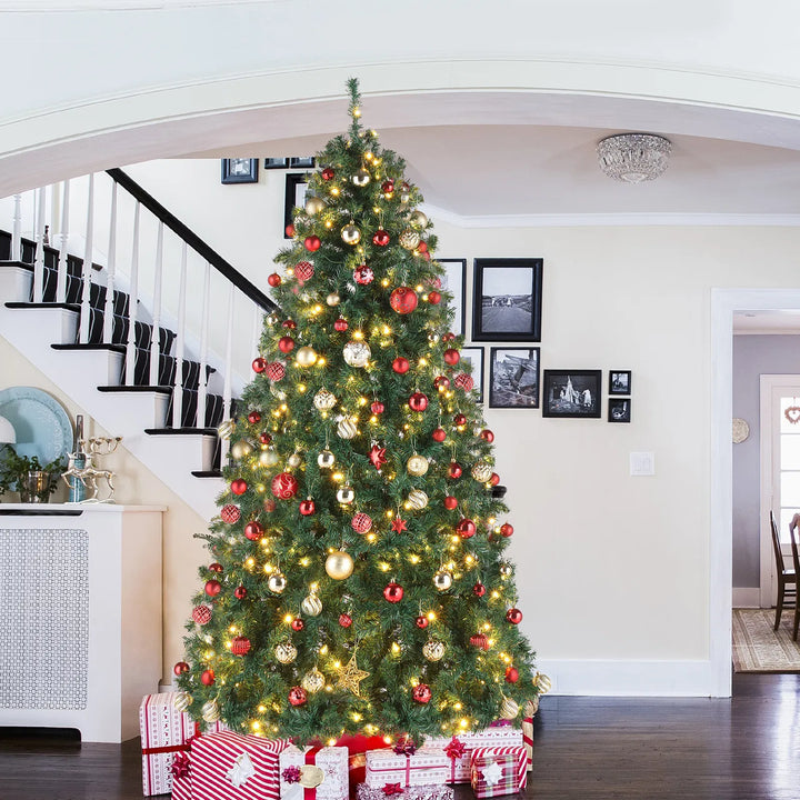 Duża sztuczna choinka z kolorowymi lampkami LED