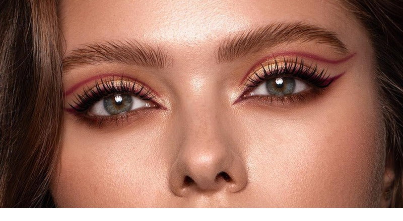 Magnetyczne rzęsy w pudełku z lusterkiem