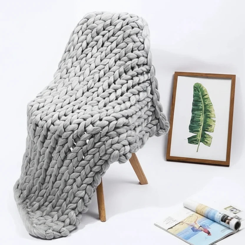 Loomora – Handmade Minky chunky blanket for ultimate comfort