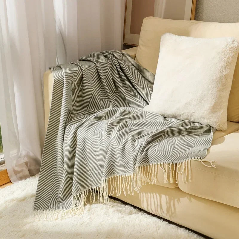 Nordycki Stripe narzuta sofa koc