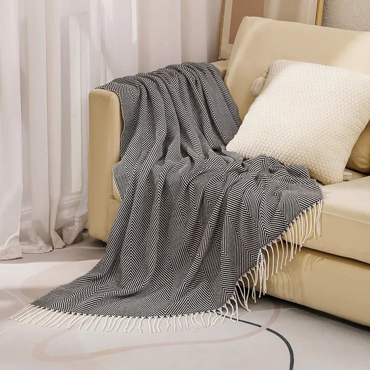 Nordycki Stripe narzuta sofa koc