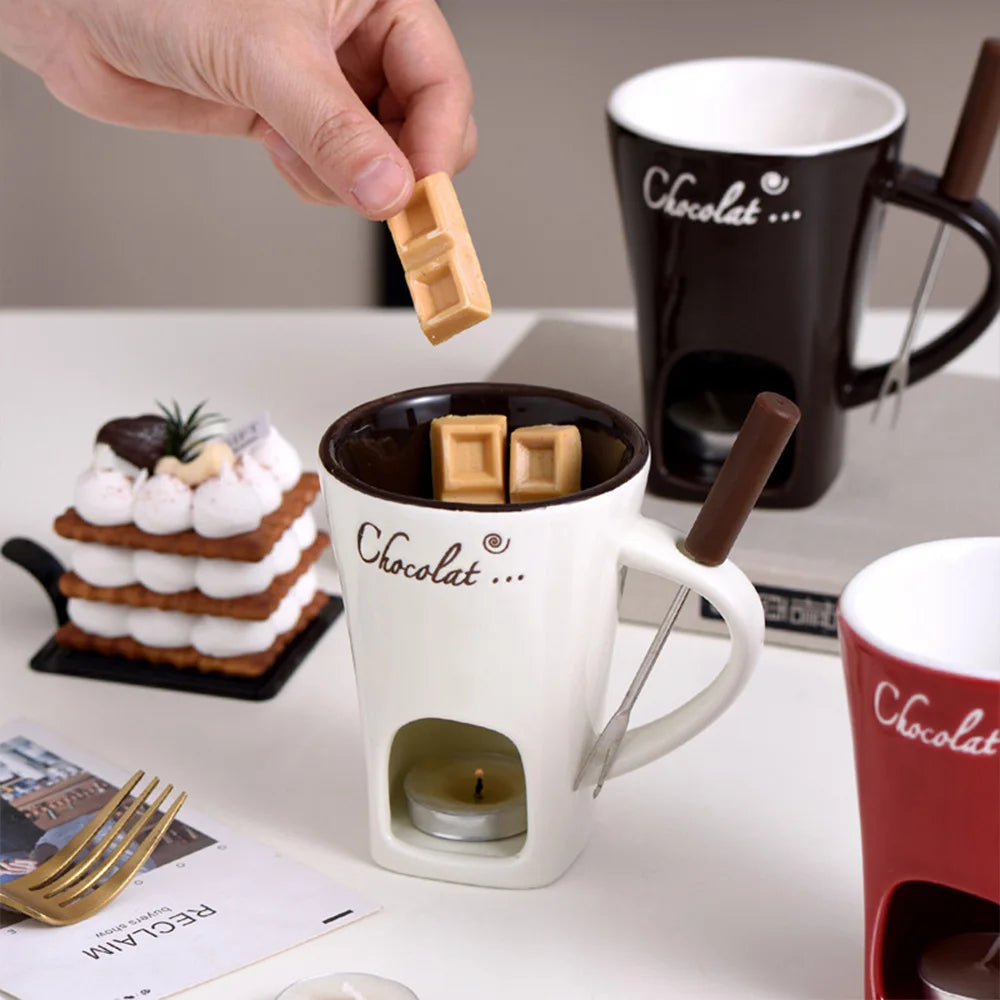 Ceramiczny kubek do fondue z widelczykiem